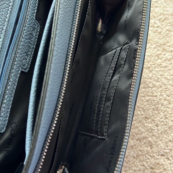 (NWOT) Calvin Klein Blue Shoulder Purse - Picture 8 of 12